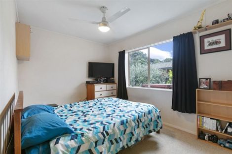 Photo of property in 6 Waimoko Glen, Swanson, Auckland, 0612