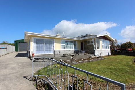 Photo of property in 13 Koromiko Street, Inglewood, 4330