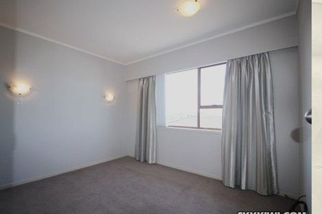 Photo of property in 2/3 Karaka Street, New Lynn, Auckland, 0600