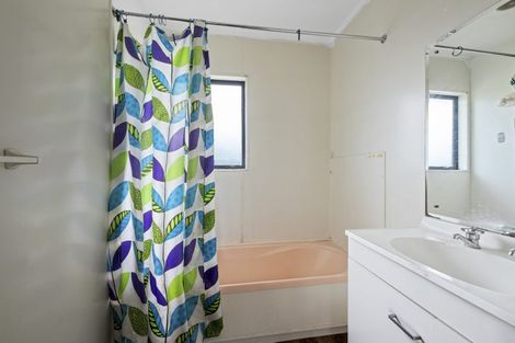 Photo of property in 109 Pohutukawa Drive, Owhata, Rotorua, 3010