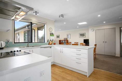 Photo of property in 14 Watkins Road, Cambridge, 3434