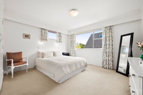 Photo of property in 52 Queens Grove, Hutt Central, Lower Hutt, 5010