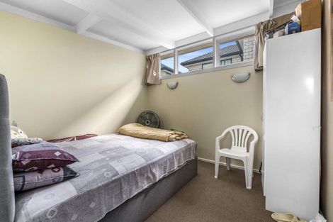 Photo of property in 2/127 Seabrook Avenue, New Lynn, Auckland, 0600