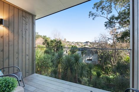 Photo of property in 53 Marellen Drive, Red Beach, 0932