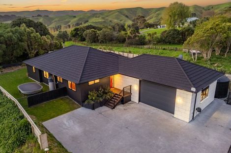 Photo of property in 355 Grays Road, Pauatahanui, Porirua, 5381