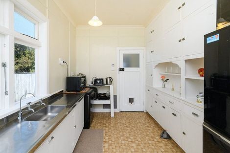 Photo of property in 42 Alexandra Street, Marton, 4710