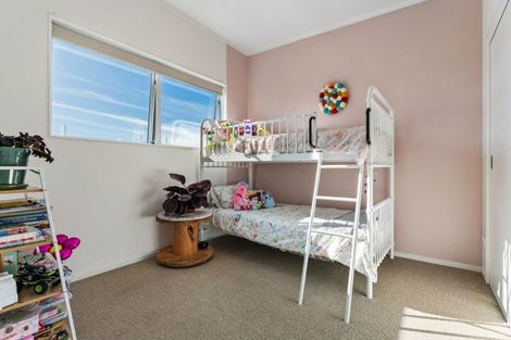 Photo of property in 31 Reynolds Place, Papamoa Beach, Papamoa, 3118