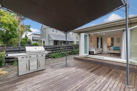 Photo of property in 7 Imogene Way, Half Moon Bay, Auckland, 2012