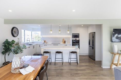 Photo of property in 54 Regency Crescent, Redwood, Christchurch, 8051