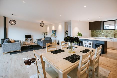 Photo of property in 13 Fern Burn Close, Wanaka, 9305