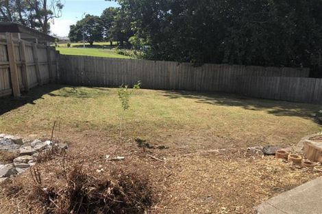 Photo of property in 30 Leaver Place, Weymouth, Auckland, 2103