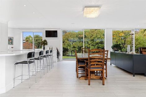 Photo of property in 11 Pentlow Place, Fendalton, Christchurch, 8052