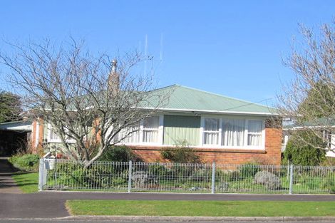 Photo of property in 1 Sunnyside Road, Nawton, Hamilton, 3200