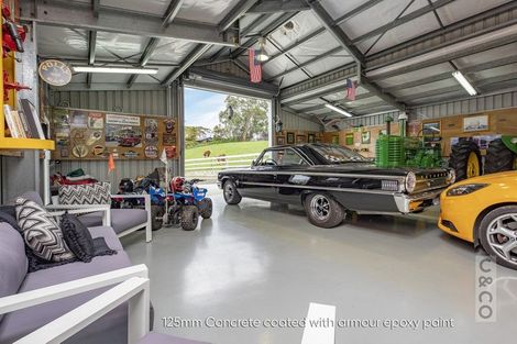 Photo of property in 1239 Peak Road, Helensville, 0875