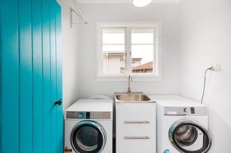 Photo of property in 35a Puriri Terrace, Roslyn, Palmerston North, 4414