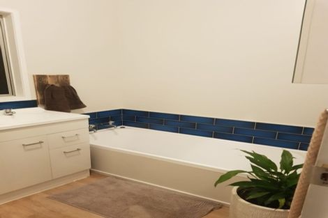 Photo of property in 5 Sequoia Crescent, Owhata, Rotorua, 3010