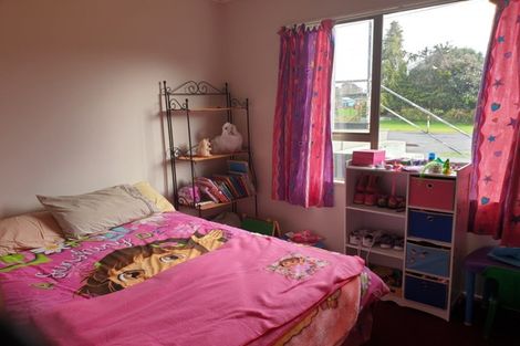 Photo of property in 15 Bridger Place, Eltham, 4322