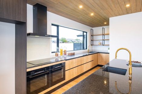 Photo of property in 79 Brookvale Road, Havelock North, 4130