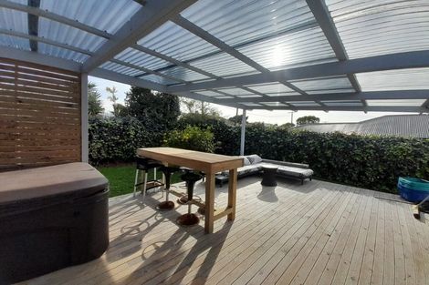 Photo of property in 15 West Street, Tuakau, 2121