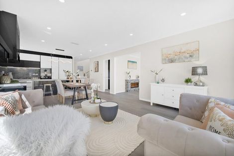 Photo of property in 20 Hughs Way, Flat Bush, 2019