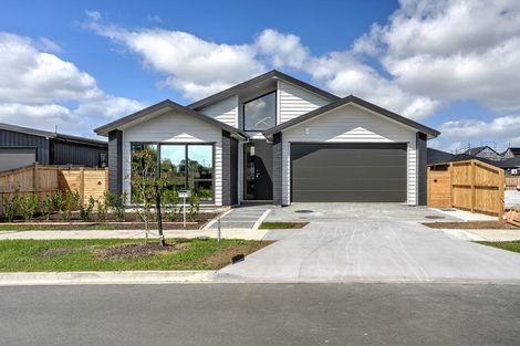 Photo of property in 26 Babina Avenue, Kumeu, 0810