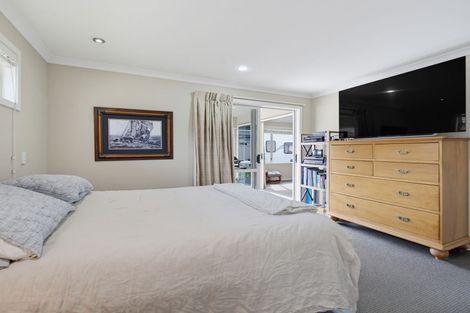 Photo of property in 5 Pania Place, Poraiti, Napier, 4112