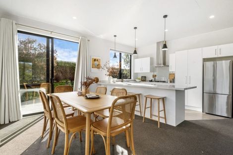 Photo of property in 14 Fordham Street, Beach Haven, Auckland, 0626