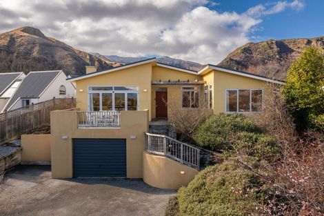 Photo of property in 5 Stafford Street, Arrowtown, 9302