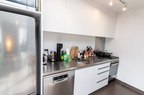 Photo of property in 2/17 Nairn Street, Mount Cook, Wellington, 6011