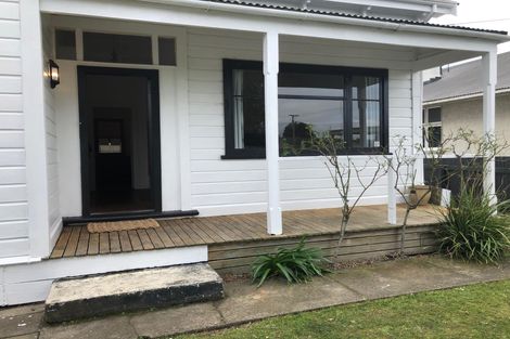 Photo of property in 9 Burton Avenue, Whanganui East, Whanganui, 4500