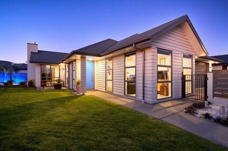 Photo of property in 4 Wanaka Place, Poraiti, Napier, 4112