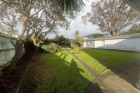 Photo of property in 11 Nikau Street, Tawhero, Whanganui, 4501