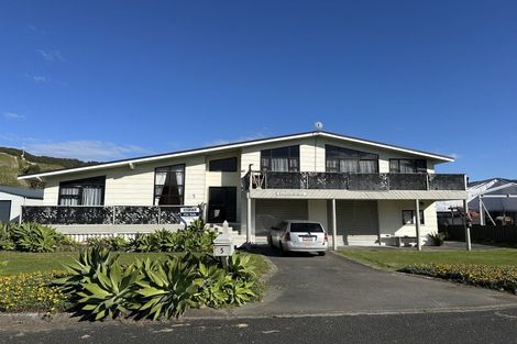 Photo of property in 5 Bill Nolan Place, Mahia, 4198