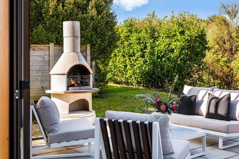 Photo of property in 22 Weza Lane, Kumeu, 0810