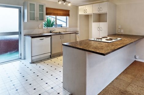 Photo of property in 1/55 Stottholm Road, Titirangi, Auckland, 0604