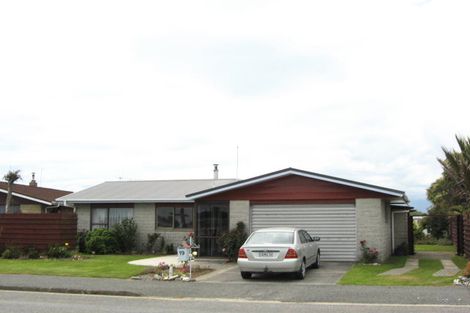 Photo of property in 19 Domett Street, Westport, 7825