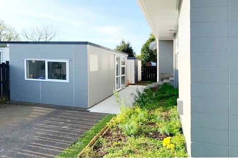 Photo of property in 100 Kitchener Road, Waiuku, 2123