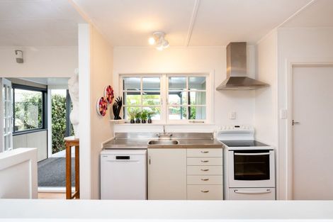 Photo of property in 8 East Road, Haumoana, 4102