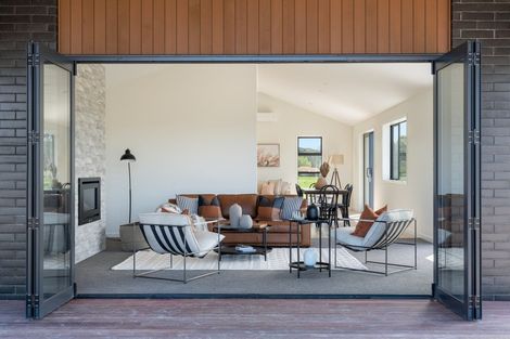 Photo of property in 16 Te Ara O Tahataharoa, Te Puna, Tauranga, 3176