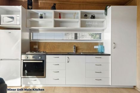 Photo of property in 127 Oaktree Avenue, Browns Bay, Auckland, 0630