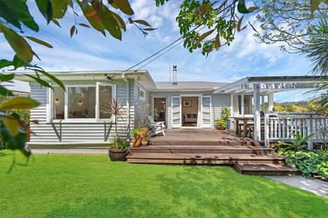 Photo of property in 60 Mcentee Road, Waitakere, Auckland, 0816