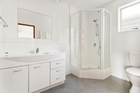 Photo of property in 76 Marellen Drive, Red Beach, 0932