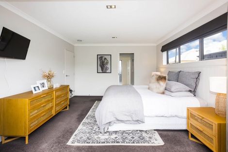 Photo of property in 21 Brentwood Street, Trentham, Upper Hutt, 5018