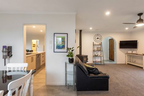 Photo of property in 132 Hagart-alexander Drive, Mosgiel, 9024