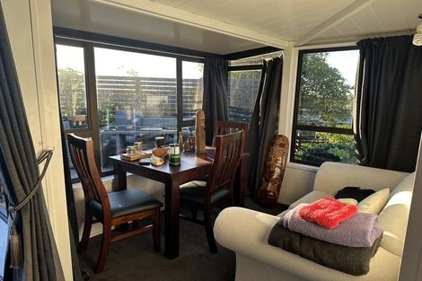 Photo of property in 6 Honnor Place, Hurdon, New Plymouth, 4310