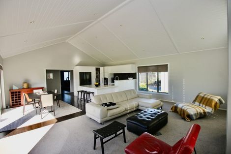 Photo of property in 4 Roseberry Place, Whitianga, 3510