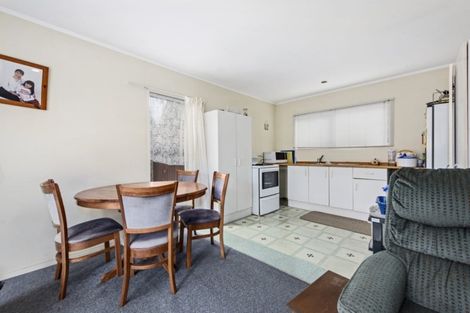 Photo of property in 100 Gibbons Street, Ebdentown, Upper Hutt, 5018