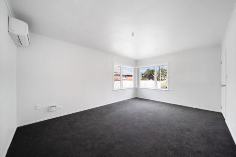 Photo of property in 51 Hallberry Road, Mangere East, Auckland, 2024