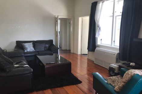 Photo of property in 55 Scarborough Terrace, Mount Victoria, Wellington, 6011