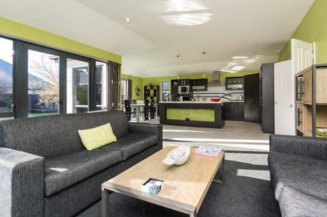 Photo of property in 2 The Stables, Woodend, 7610